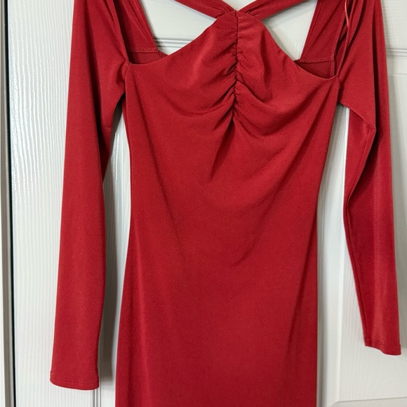ASTR Red Cold Shoulder Bodycon Dress - Picture 3 of 14